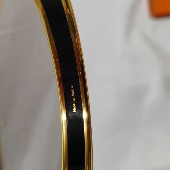 Authentic Hermes Red Enamel 6Cm Bangle W Box/Bag Amazing Condition - Picture 6 of 15